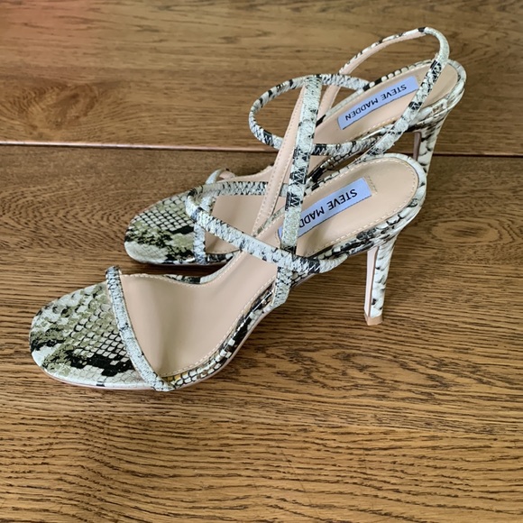 STEVE MADDEN snake print heel - Picture 3 of 5